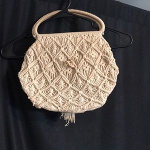 Cute knitted handbag!